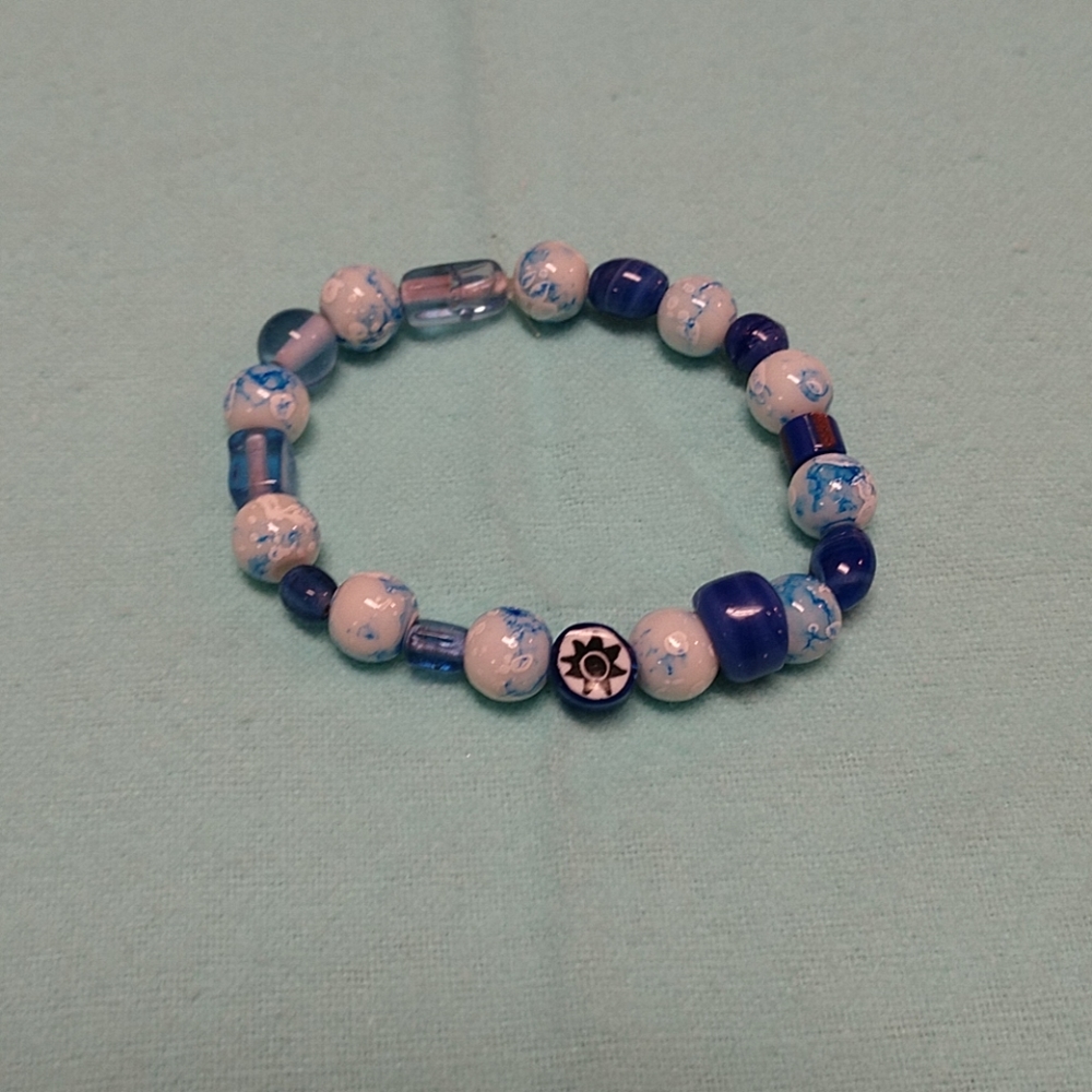 beautiful blue bracelet 💙
